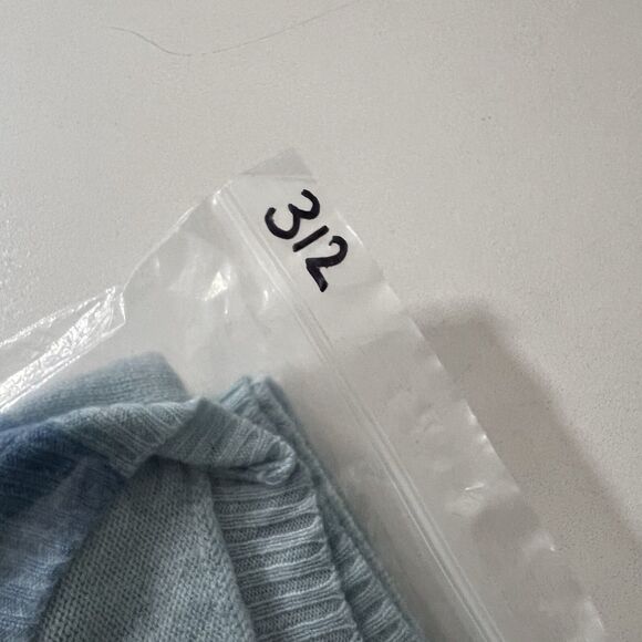 27 Miles Bennett Cashmere Sweater Women’s L Blue Printed Pullover Long Sleeve - Picture 7 of 7